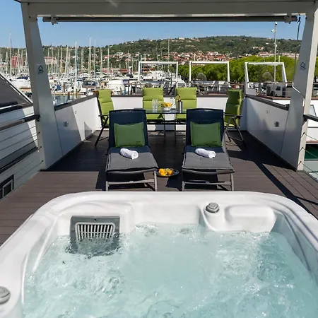 Floating Sea House Shark 3 Apartment Portoroz Exterior photo